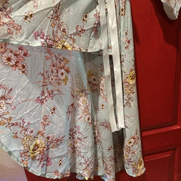 Hi, low top Empire elastic size large - Picture 3 of 3